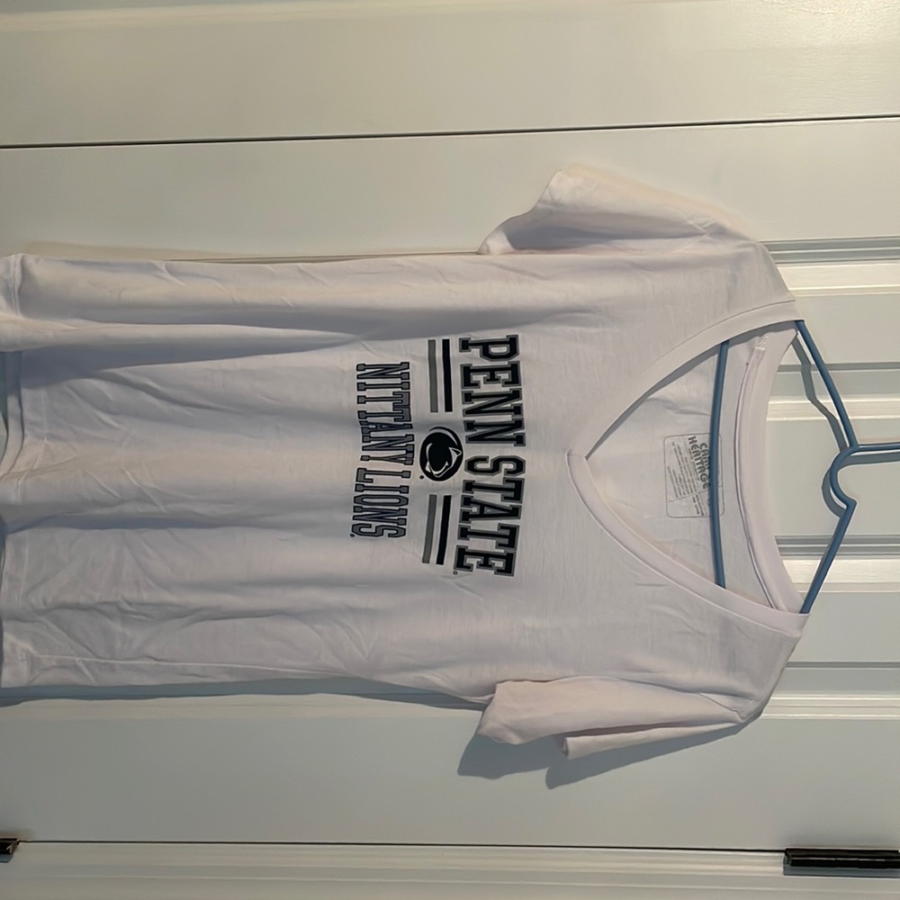 White Penn State campus heritage junior collection shirt. Size large.